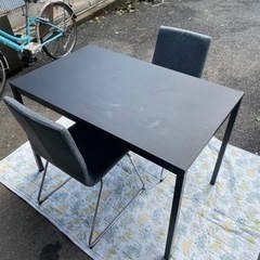 IKEA ダイニングテーブル　椅子2脚セット