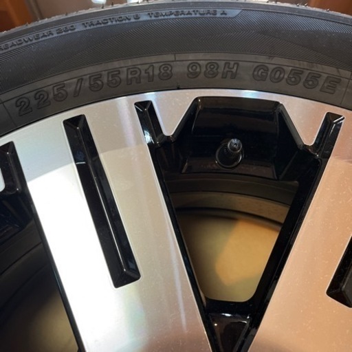 新型デリカD5(225/55R18)純正ホイール、ナットセット - agame.ag