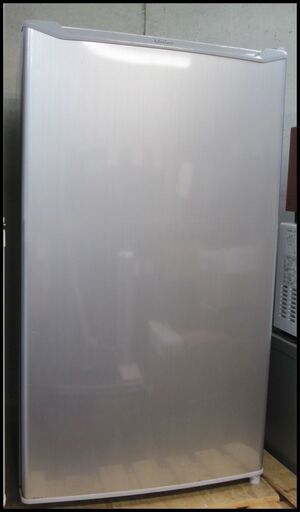 キャッシュレス決済可！12100円 ハイアール 75L 冷蔵庫 2018年製 シルバー