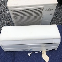 富士通　10畳用　冷暖房エアコン　取付込み