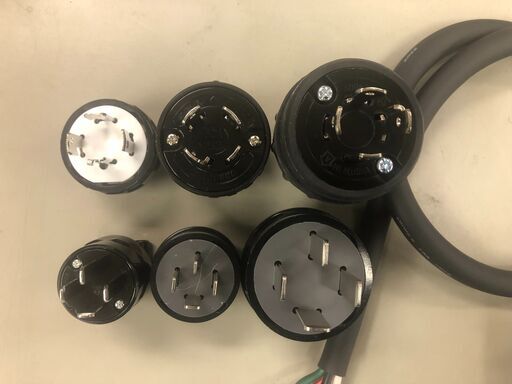 【メール便無料】 送料込み】TCM電動フォークリフト 新品充電コード【20A3m】 その他