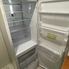 7月28日に取りに来れる方！SHARP2018年製冷蔵庫　白い冷蔵庫　冷蔵庫 271L 7月28日に取りに来れる方！SHARP2018年製冷蔵庫 白い冷蔵庫 冷蔵庫