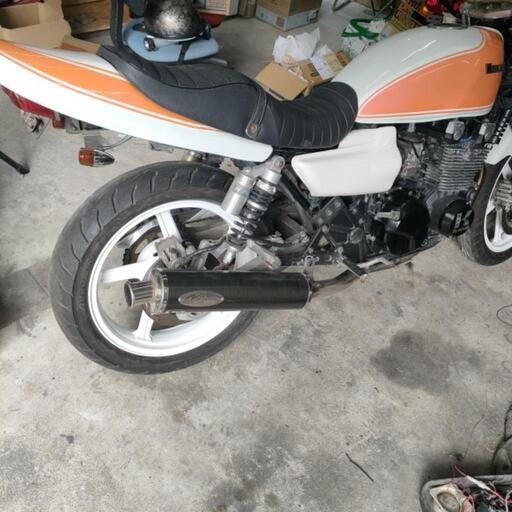 低走行！ゼファーχ カラー変更しました カワサキ（KAWASAKI）2008年