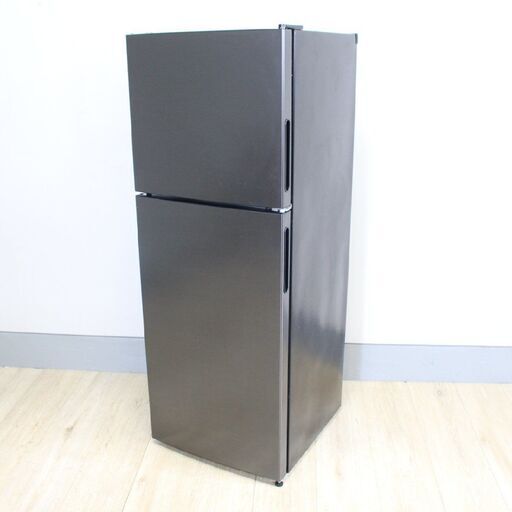 【神奈川pay可】 T160) MAXZEN 冷蔵庫 JR138ML01GM 単身用 138L ガンメタリック 2020年製 マクスゼン 2ドア 右開き 冷蔵 冷凍 コンパクト