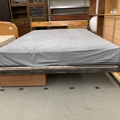 ダブルベッド　JOURNAL STANDARD FURNITURE