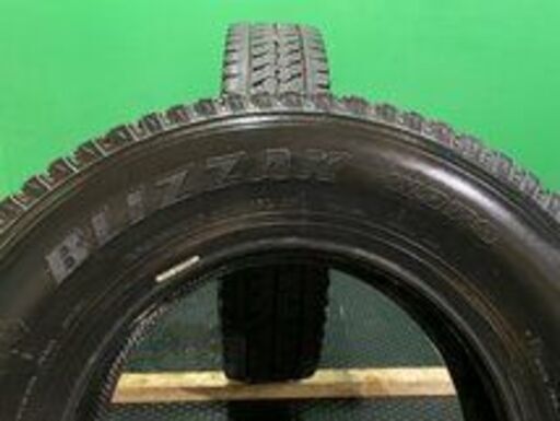 BS BLIZZAK W979 205/85R16 117/115L LT 16インチ トラックタイヤ