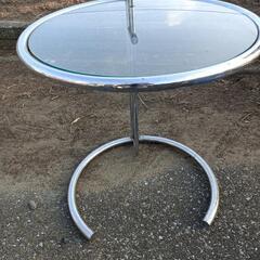 円形　硝子テーブル