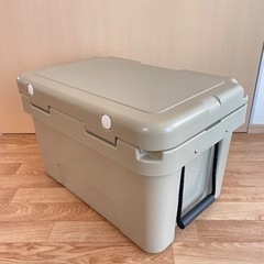 ハイランダー　クーラーボックス35L
