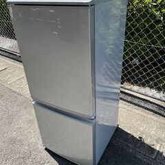 【リサイクルショップどりーむ鹿大前店】No.2145　冷蔵庫　SHARP　137L　SJ-D14B-S　2016年製　グレー　美品♪