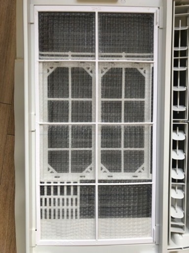 取り外し・清掃済　2021年製  窓エアコン