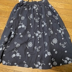 ソウルベリー  花刺繍スカート