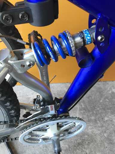 福岡）福岡市東区より　現状品 折りたたみ自転車 UGO CONCEPT BY UKYO KATAYAMA  片山右京モデル 福岡）福岡市東区より 現状品 折りたたみ自転車 UGO CONCEPT BY UKYO