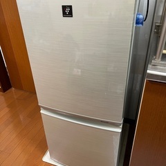 シャープ製ノンフロン冷凍冷蔵庫