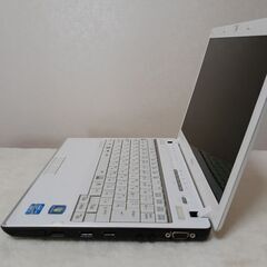 【取引中です】12.1インチ　小型・軽量ノートPC　SSD搭載で快適　Wi-Fi　　Webカメラ　Windows11 取引中です】12.1インチ 小型・軽量ノートPC SSD搭載で快適 Wi-Fi Web