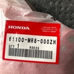 ホンダ　NC30 VFR 純正新品フロントフェンダー