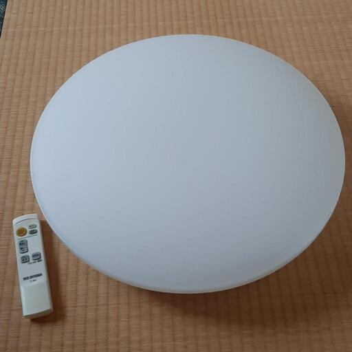 アイリスオーヤマ　8畳用LEDライト