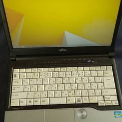 富士通 LIFEBOOK S762/G Core i5 4GB DVD-ROM ノートパソコン