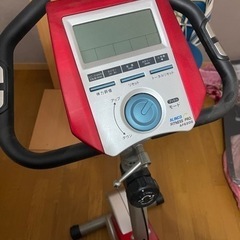 エアロバイクです。アルインコAF6200ほとんど使ってません！