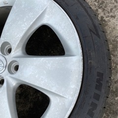 30プリウス　純正ホイール　タイヤ付き