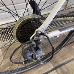 軽量アルミフレームクロスバイク  21段変速　