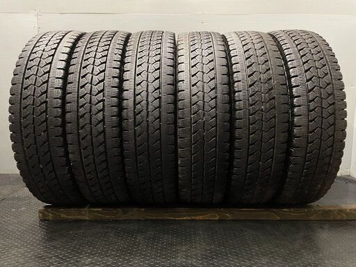 BS BLIZZAK W979 205/85R16 117/115L LT 16インチ ライトトラック用