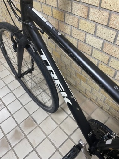 渋谷、下北沢周辺引渡し〉クロスバイク/自転車 TREK ストア トレックFX2 