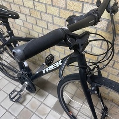 〈渋谷、下北沢周辺引渡し〉クロスバイク/自転車 TREK トレックFX2