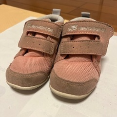 幼児靴　12 cm. new balance  中古