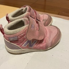 幼児靴　13.5cm new balance 中古
