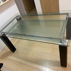 ガラスダイニングテーブル→【お取引き決まりました】