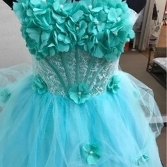 ウェディングドレス　カラードレス　結婚式　披露宴　前撮り　後撮り