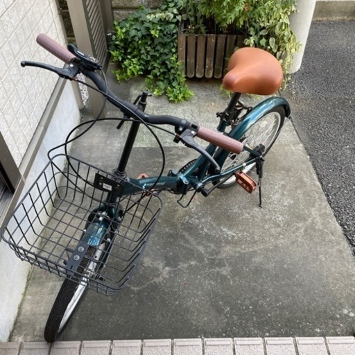 折りたたみ自転車 20インチ モスグリーン　シマノ 6段変速  カゴ付 折り畳み 自転車 軽量 コンパクト