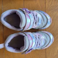女の子　靴　17センチ(紫)