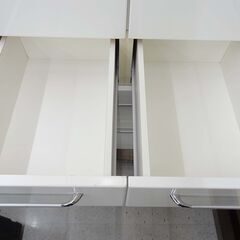 恵庭】ニトリ 洋服タンス FKY-34 観音開き 3段 引き出し クローゼット ピアノホワイトコーティング加工 幅約80㎝ 中古品  PayPay支払いOK！ - タンス、衣類収納