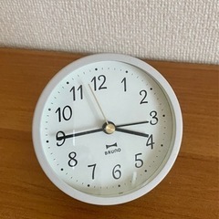 ☆美品　BRUNO のアラーム置時計