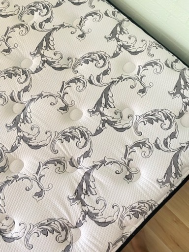 7/29まで】YELLO BOX 海外輸入 ダブルベッド