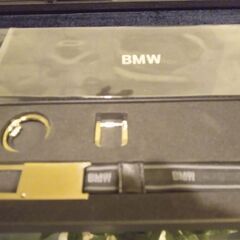 BMWの携帯&眼鏡ネックストラップです!
