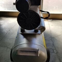 取引者決定エアーコンプレッサー