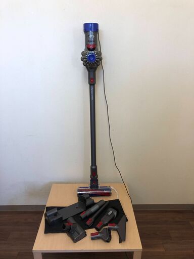 Dyson SV10 コードレスクリーナー サイクロン掃除機 ダイソン アダプター/ノズル/モーターヘッド付き