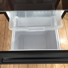 12ヶ月動作保証付！Hisebse 2ドア冷蔵庫 134L (992) 【トレファク野田】