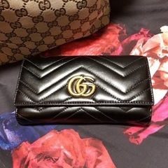 定価110000で購入したものです。正規品GUCCI長財布❤️激...