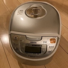 TOSHIBA 炊飯器　RC-10HF 5.5合炊き