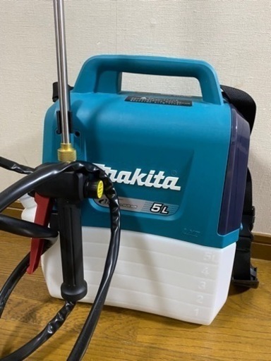 マキタ充電式噴霧器 肩掛式 5Lタンク 18V MUS054D