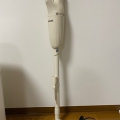 マキタ掃除機　CL100D 10.8V 充電機付き