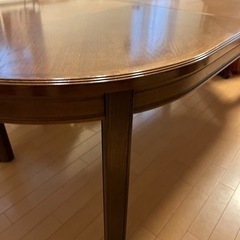 ダイニングテーブル　カリモク家具　伸縮式