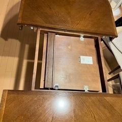 ダイニングテーブル　カリモク家具　伸縮式