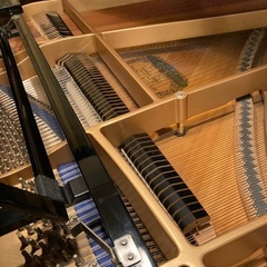 カワイ　中古グランドピアノ　KG−2E