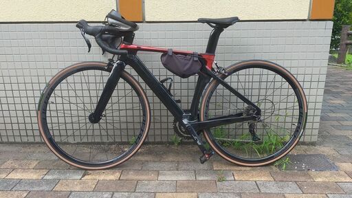 R5-Rs22s◆1520gカーボンホイール22速8.7kg◆キャリパーモデル◆460サイズ黒赤