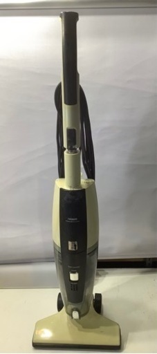 販売済　販売済TWINBIRD ステック型サイクロンクリーナー　TC-E136①
