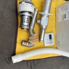 ノーリツ 石油温水暖房専門熱源機 OH-G1202FF 2017年12月製　お話し中